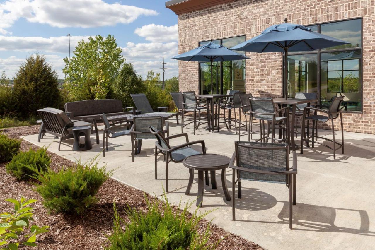 Hampton Inn & Suites Overland Park South Stanley Экстерьер фото