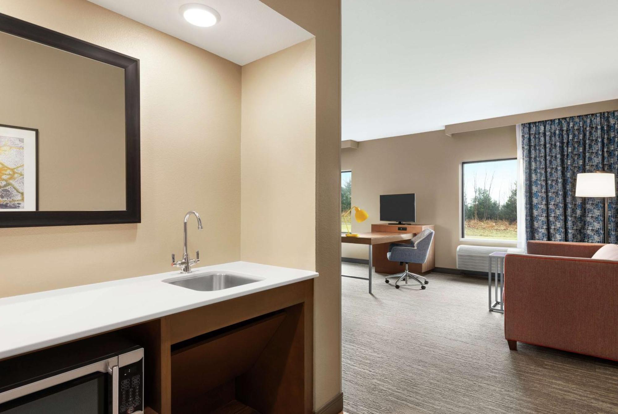 Hampton Inn & Suites Overland Park South Stanley Экстерьер фото