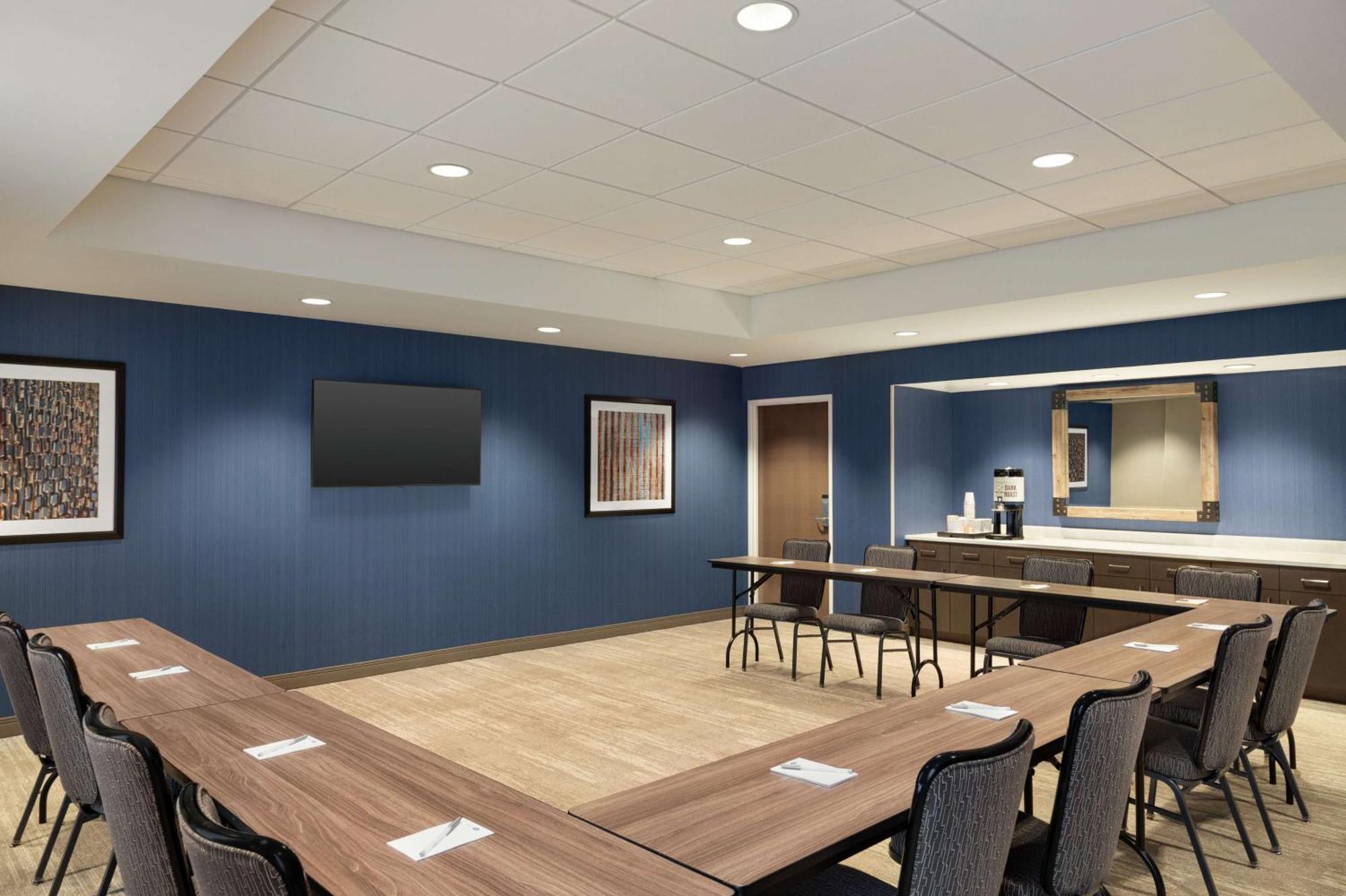 Hampton Inn & Suites Overland Park South Stanley Экстерьер фото